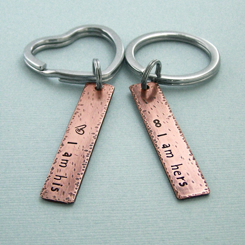 Hochzeit Gelübde Schlüsselanhänger - Seine Und Ihre Hand Gestempelt Kupfer Paare Schmuck Zubehör von MadamePoindextra