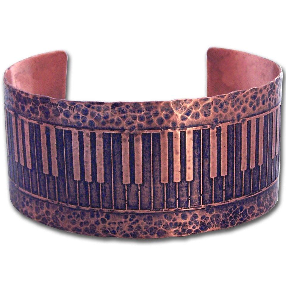 Piano Blues I - Geätzte Kupfer Manschette Memphis-Schmuck von MadamePoindextra