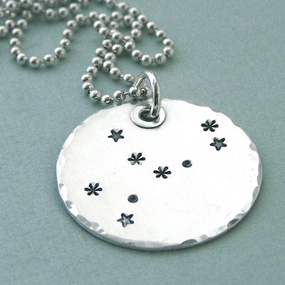 Virgo - Hand Gestempelt Sternbild Halskette Sterlingsilber von MadamePoindextra