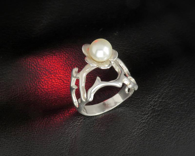 sterling Silber Perlenring Breites Spitzenband Für Frauen von MadaraJewelry