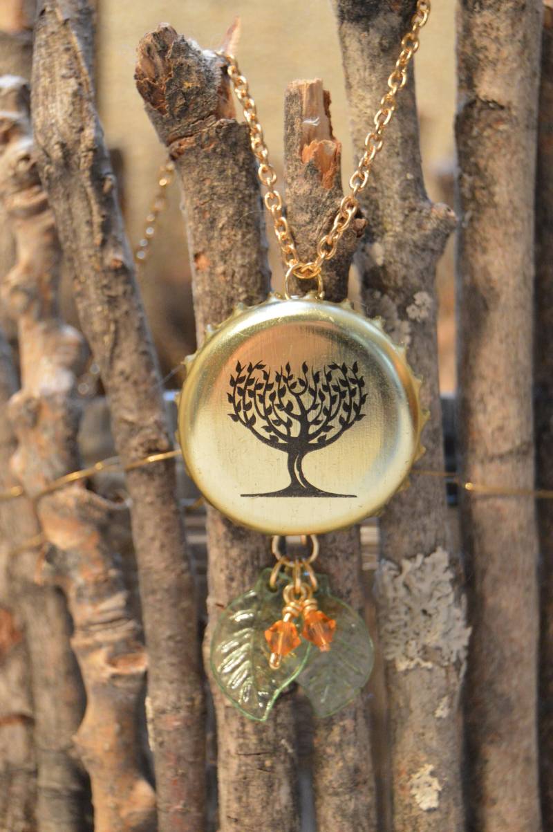 Apfelwein Baum Flaschenkappe Halskette Apfelwein Baum Flaschenkappe Halskette von MadcapAccessories