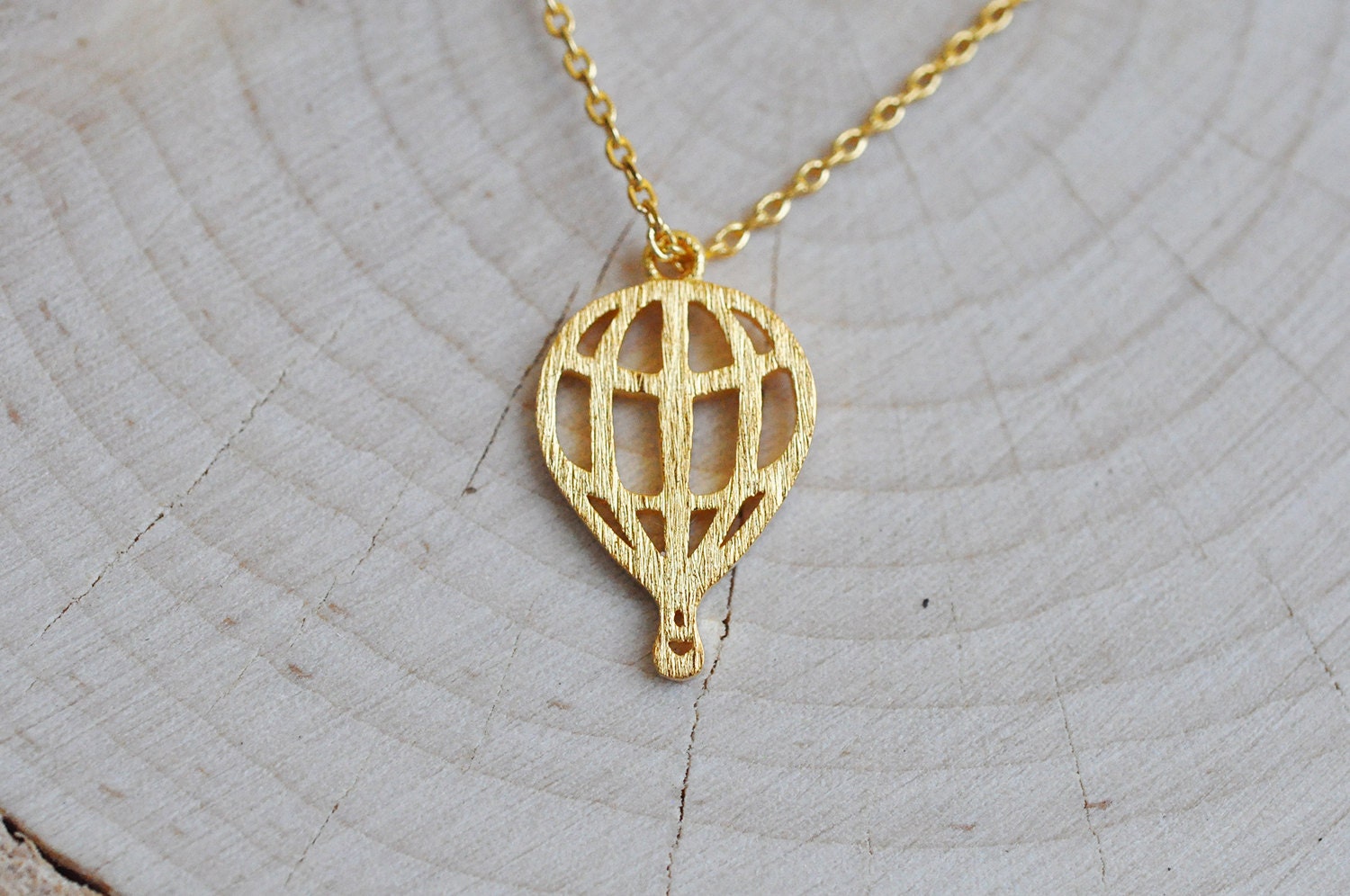 Gold Heißluftballon Halskette in Sterling Silber 925, Halskette, Heißluftballon, Schmuck von MaddyandSamJewelry