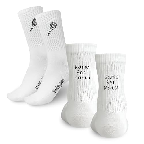 Made by Nami Tennissocken Weiß 38-44 Unisex aus Baumwolle mit Stickerei Game Set Match Lustige Tennis Socken mit Motiv Geschenkidee für Damen & Herren im 2 4 8 Paar Set von Made by Nami