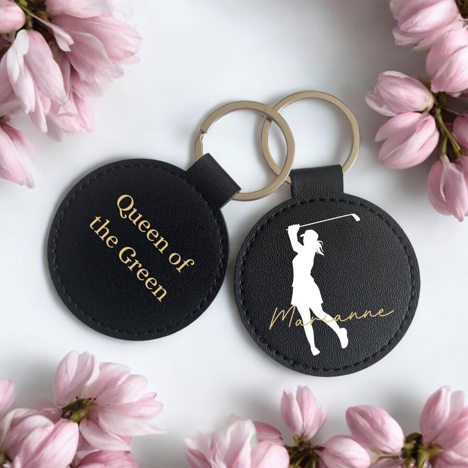 Schlüsselanhänger Golf Queen Of The Green Personalisiert, Anhänger Geschenkidee Golferin, Geschenk Für Sport Taschenanhänger Mit Namen von MadeByAnnK