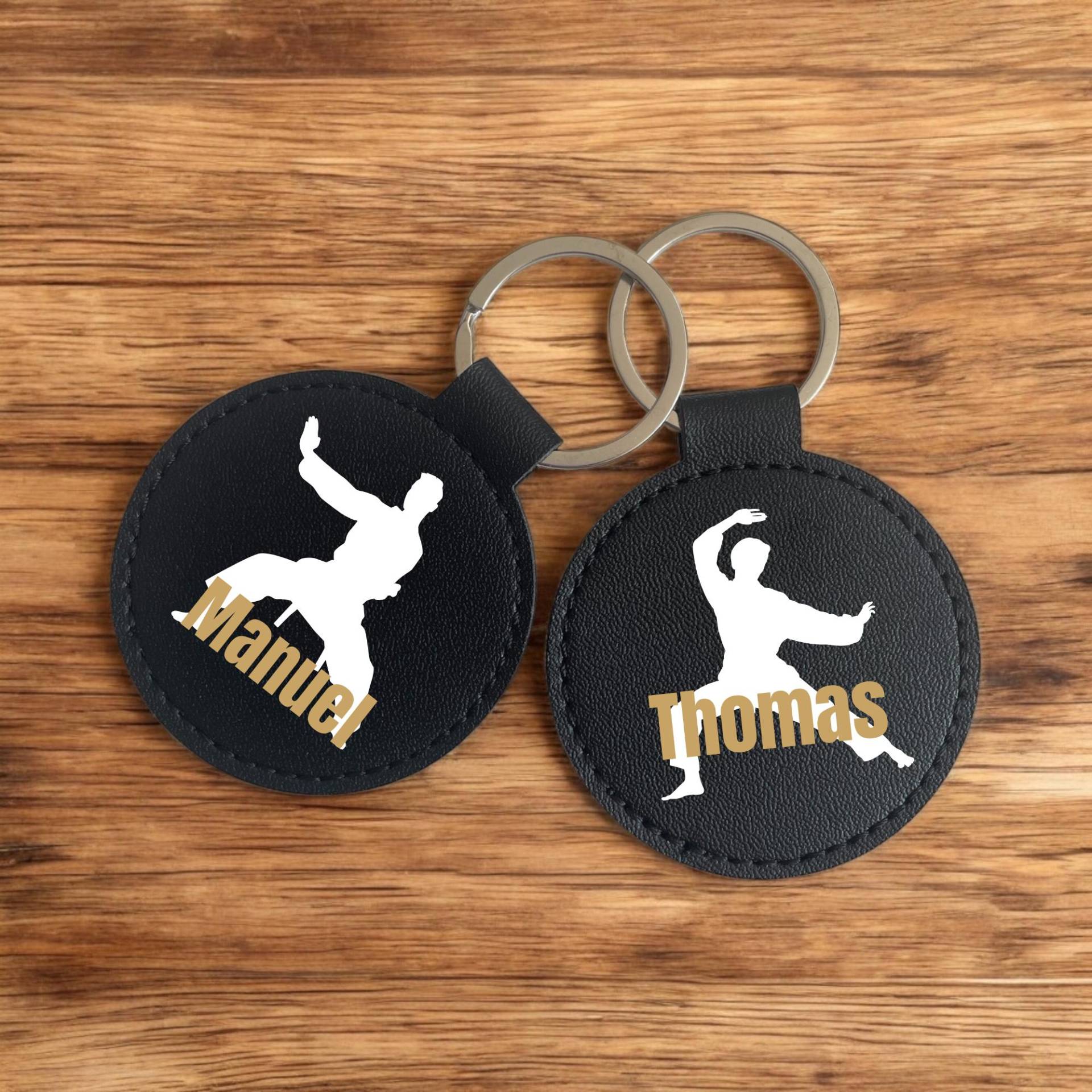 Schlüsselanhänger Karate, Anhänger Kampfsport, Lederanhänger Budo, Geschenk Mann, Geschenkidee Freund, Kampfkust, Dojo, Taekwondo von MadeByAnnK