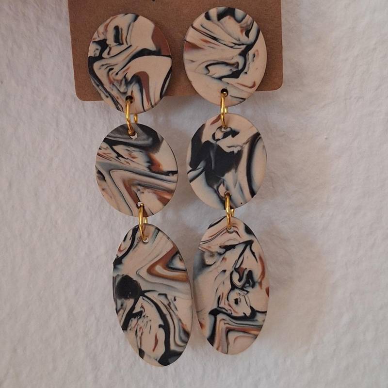Handgemachte Statement-Ohrringe Aus Polymer Clay - Marmoroptik in Beige, Schwarz & Rostbraun von MadeByBrandysBlondie
