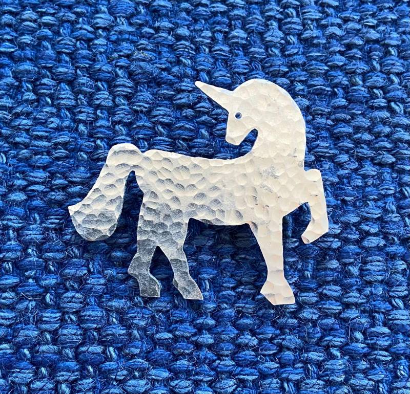 Einhorn Brosche Aus Recyceltem Aluminium. Leicht Und Nicht Trüb von MadeByCarolineShop