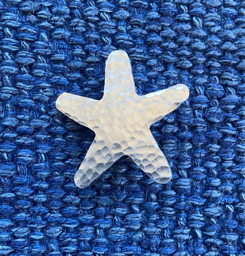 Silber Recycled Aluminium-star Fisch Brosche Silber Recycled Aluminium-star Fisch Brosche von MadeByCarolineShop