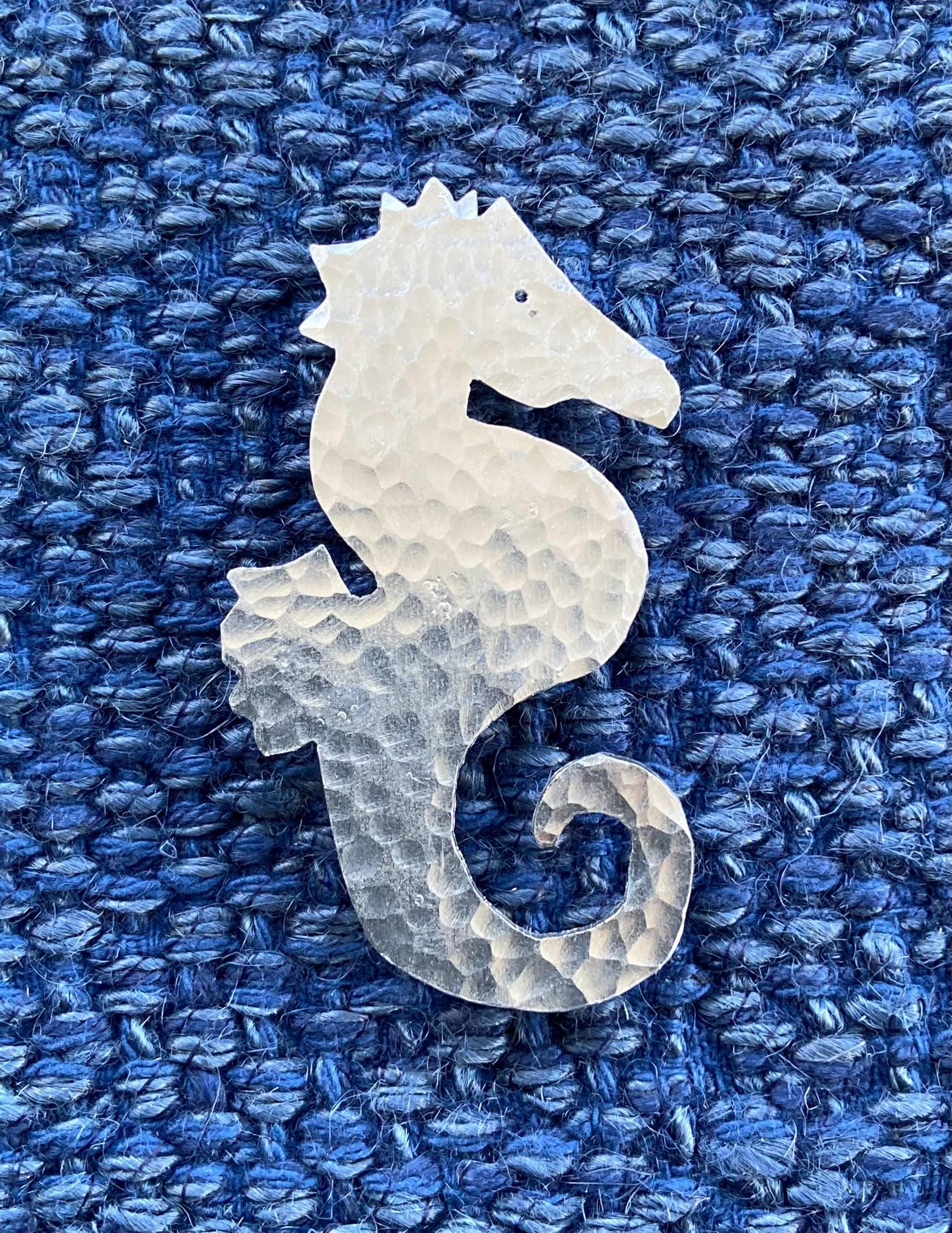 Silber Recycling Aluminium Seepferdchen Brosche Oder Anhänger.geringes Gewicht Und Nicht Trüb Silber Recycling Aluminium Seepferdchen Brosche Oder Anhänger.geringes Gewicht Und Nicht Trüb von MadeByCarolineShop