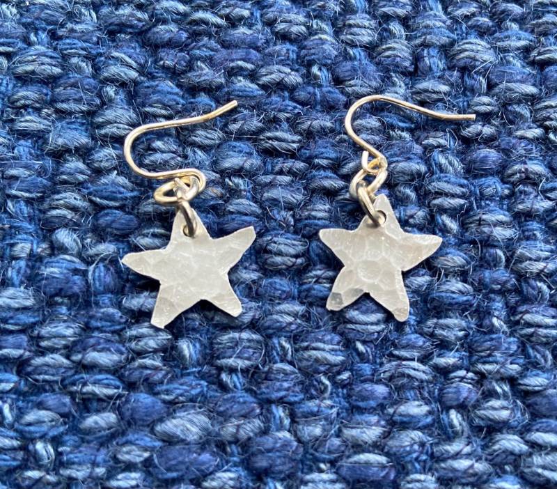 Silber Aluminium Mini Star Ohrringe von MadeByCarolineShop