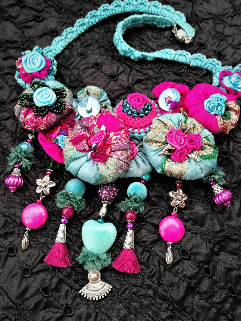 Opulente Textilkette Opulente Textilkette von MadeByErnestine