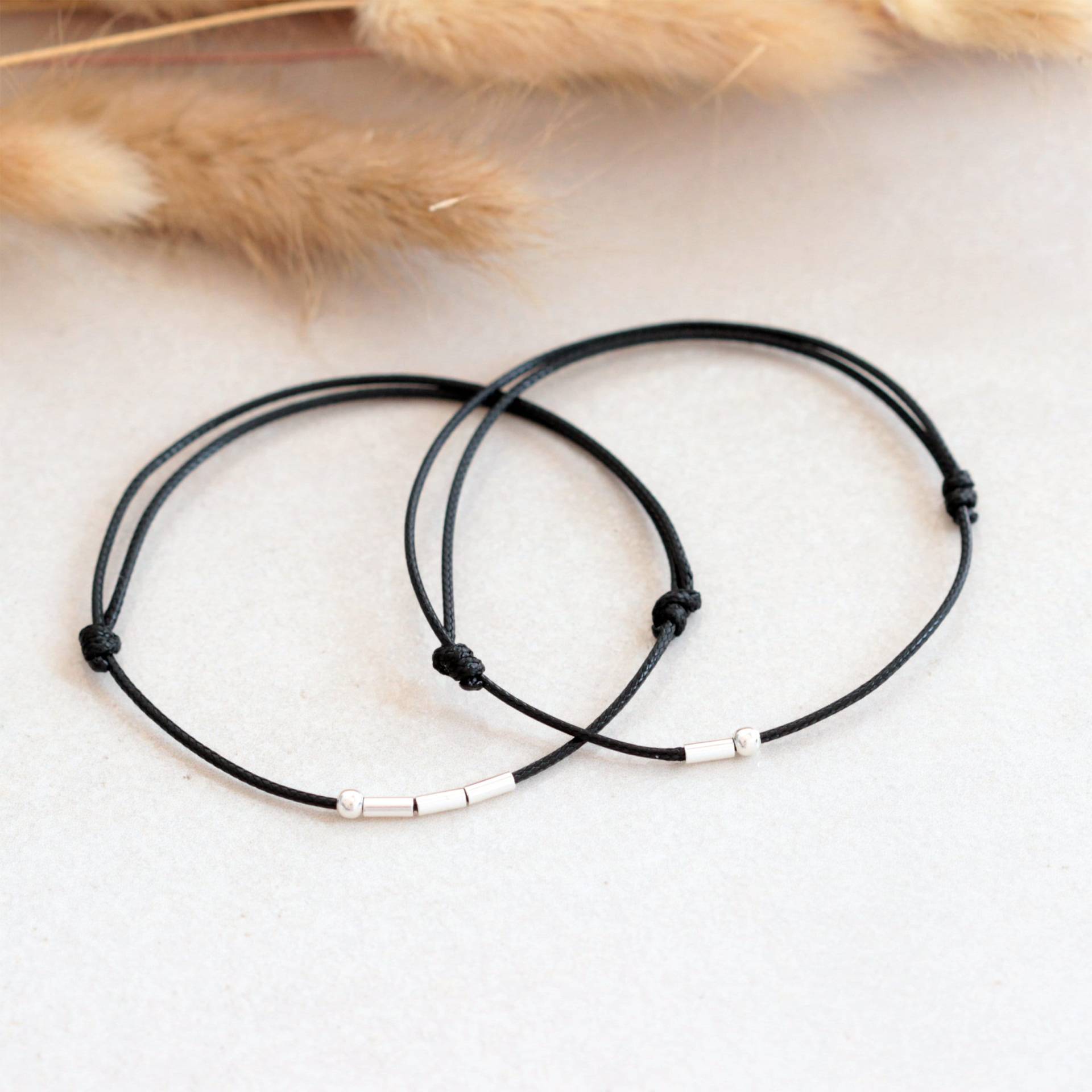 2Er Set Armbänder Mit Initialen in Morse Code - Freundschaftsarmbänder Partnerarmband Paar Geschenk von MadeByEvia