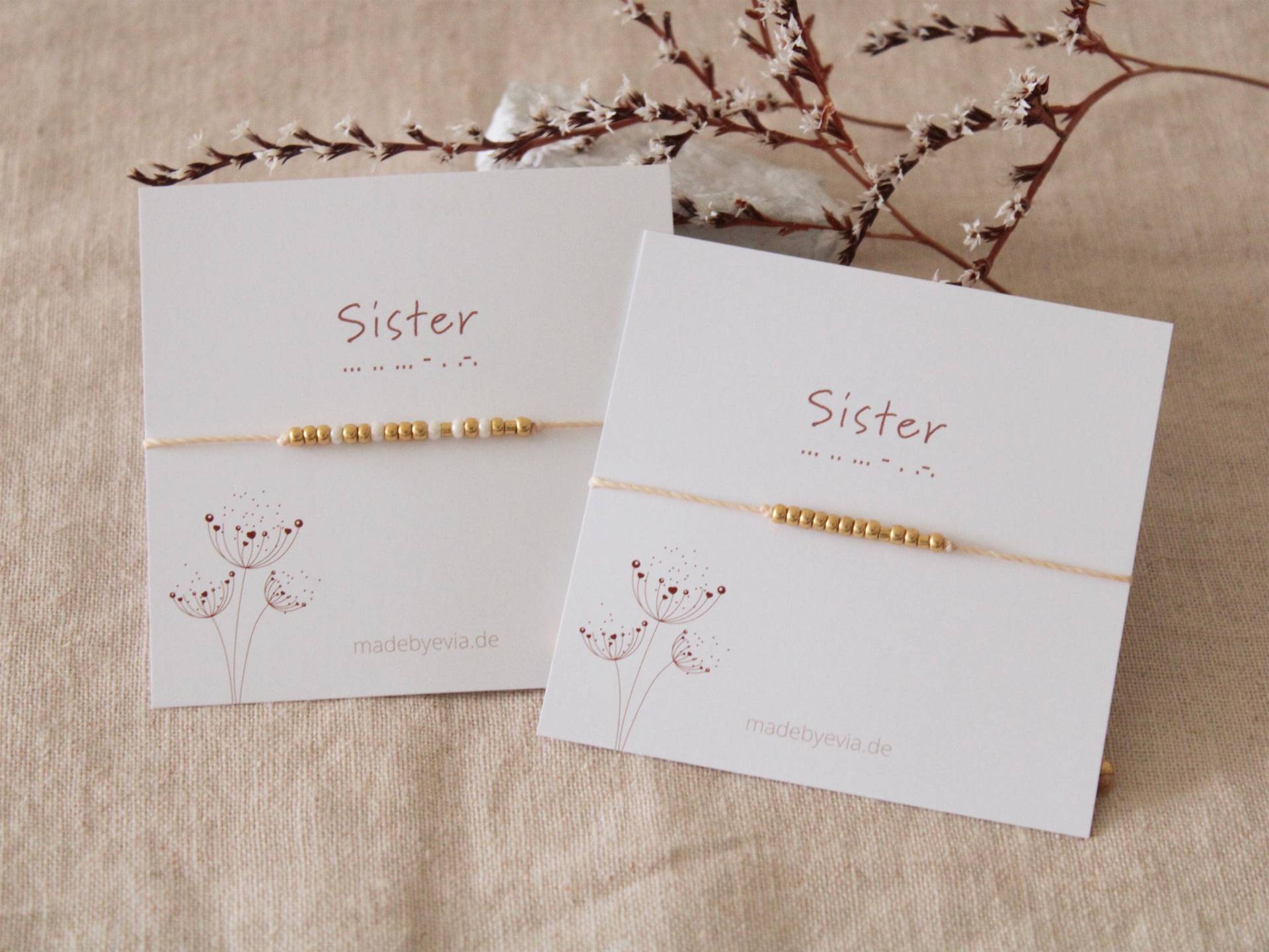 Sister Morse Code Armband - Weihnachtsgeschenk Schwester Oder Beste Freundin Goldfarbene Rocailles von MadeByEvia