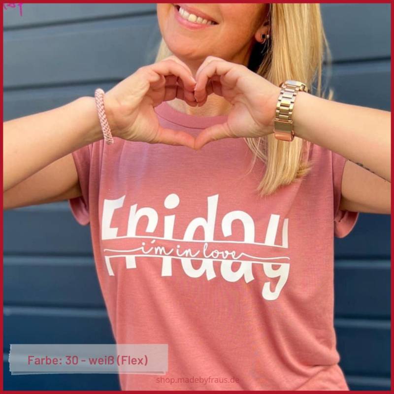 Bügelbild Friday I M in Love - Verschiedene Farben/Größen Bügelbild Friday I M in Love - Verschiedene Farben/Größen von MadeByFrauS