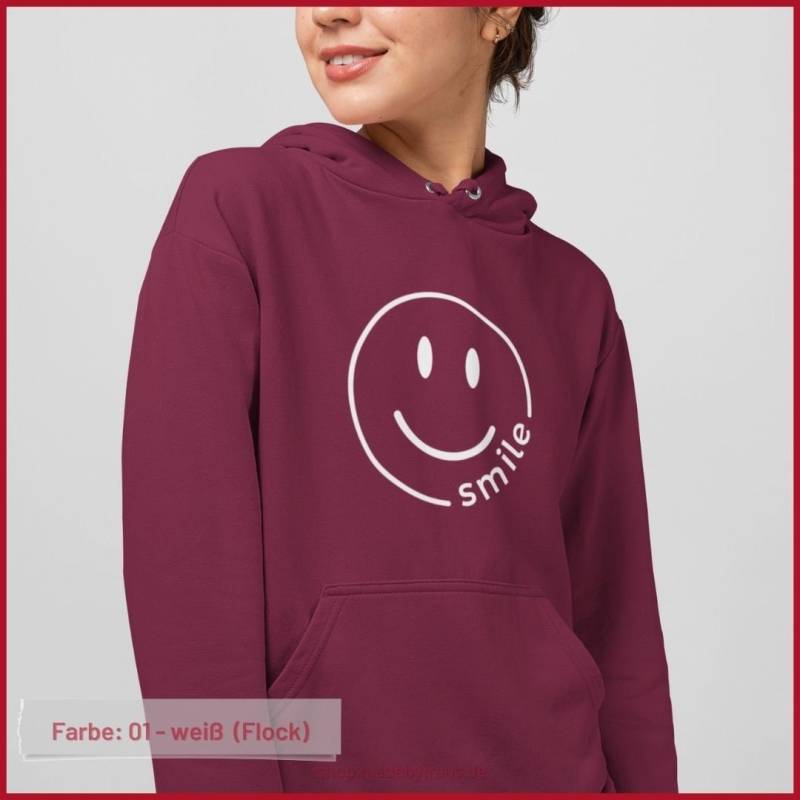 Bügelbild Smile - Verschiedene Farben/Größen Bügelbild Smile - Verschiedene Farben/Größen von MadeByFrauS
