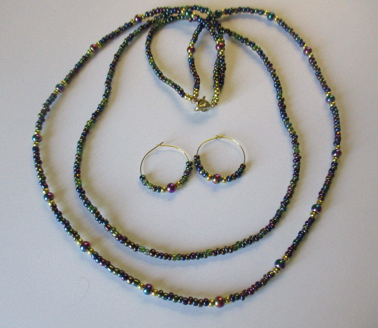 Juwel-Ton Perlen Halskette Mit Passenden Ohrstecker - # 422 Juwel-Ton Perlen Halskette Mit Passenden Ohrstecker - # 422 von MadeByGoldie