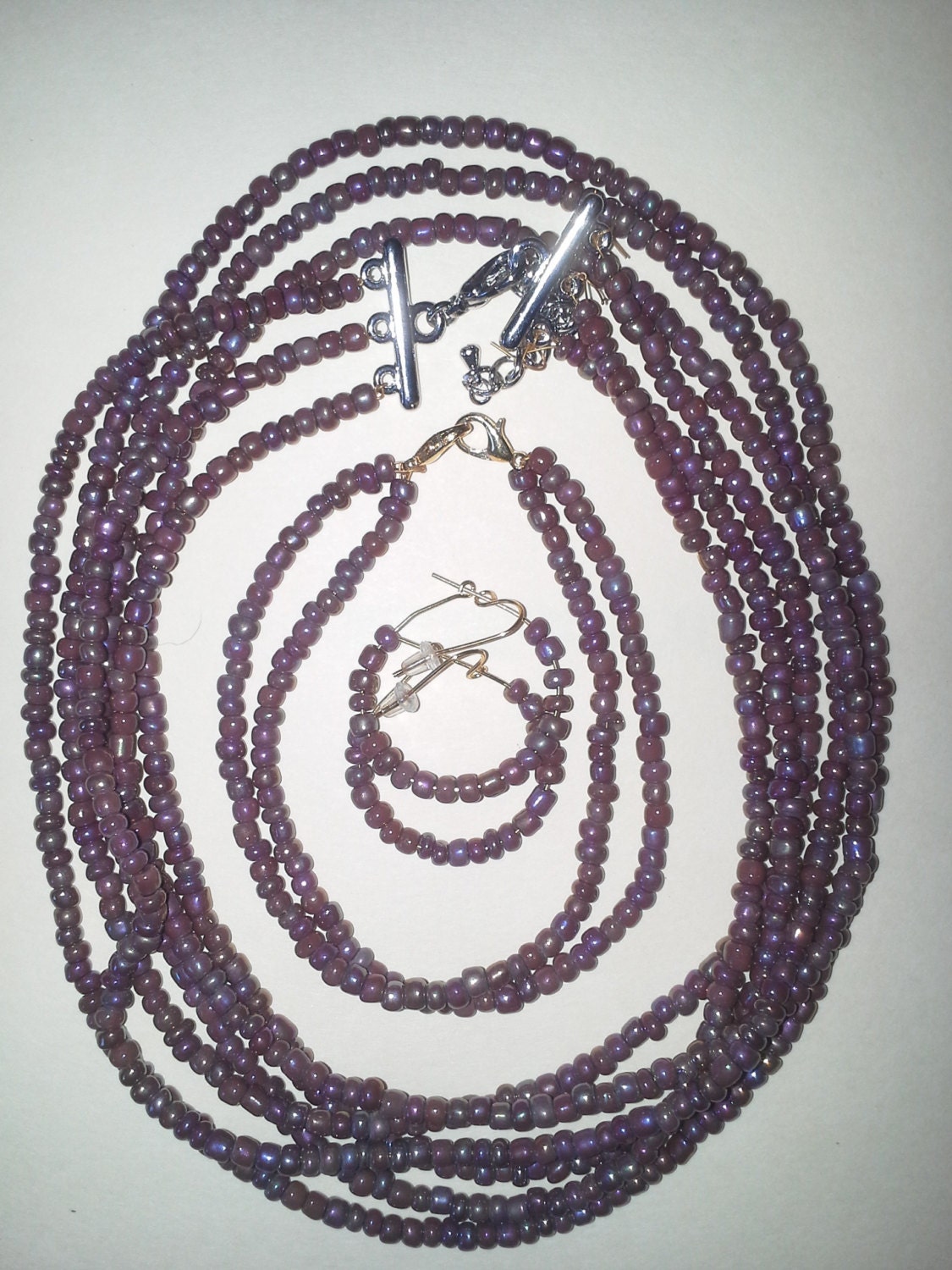 Schöne Dunkel Lila Perlen Collier Mit Passenden Armband & Ohrstecker - # 194 Schöne Dunkel Lila Perlen Collier Mit Passenden Armband & Ohrstecker - # 194 von MadeByGoldie