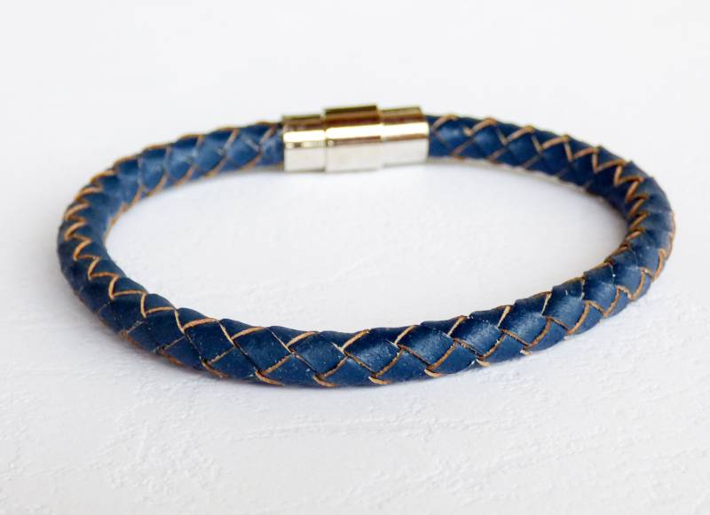 Blaues Geflochtenes Lederarmband, Paararmband Aus Leder, Geschenkidee Für Meine Verlobte, Hochzeitsgeschenk Leder von MadeByMarionFrance