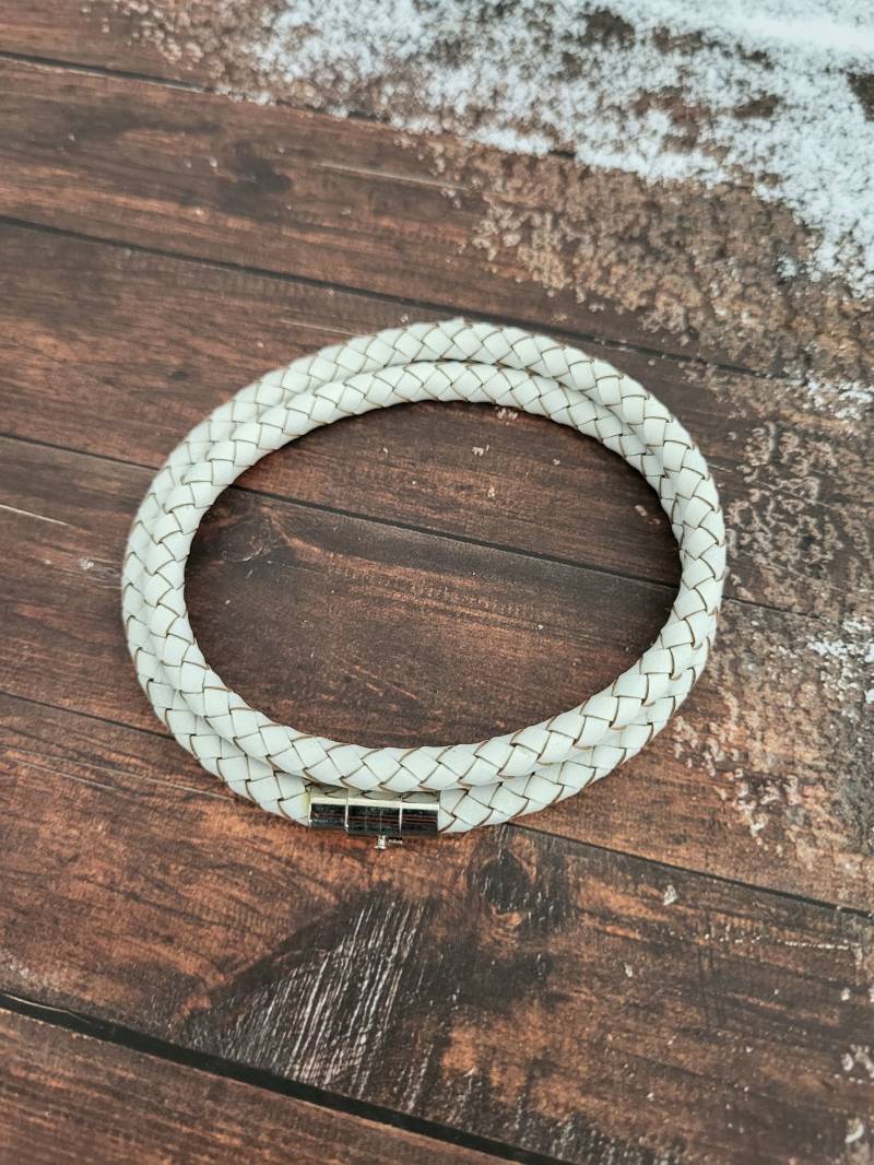 Doppelsträngiges Lederarmband Für Herren, Handgefertigter Geflochtener Weißer Schmuck, Einzigartiges Geschenk Im Maritimen Stil Papa Unter 30 Euro von MadeByMarionFrance
