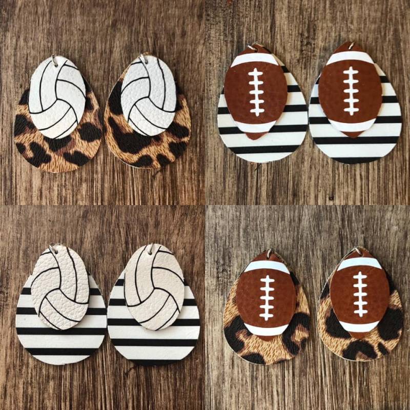 Echtleder Sport Ball Ohrringe Echtleder Sport Ball Ohrringe von MadeByMeganH