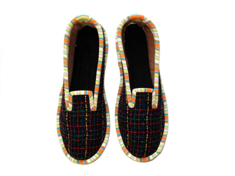 Erwachsene Hausschuhe Frauen, Lustige Hausschuhe, Damenhausschuhe Mit Weichen Sohlen, Wollschuhe, Bequeme Geschenk Für Sie von MadeByTinna