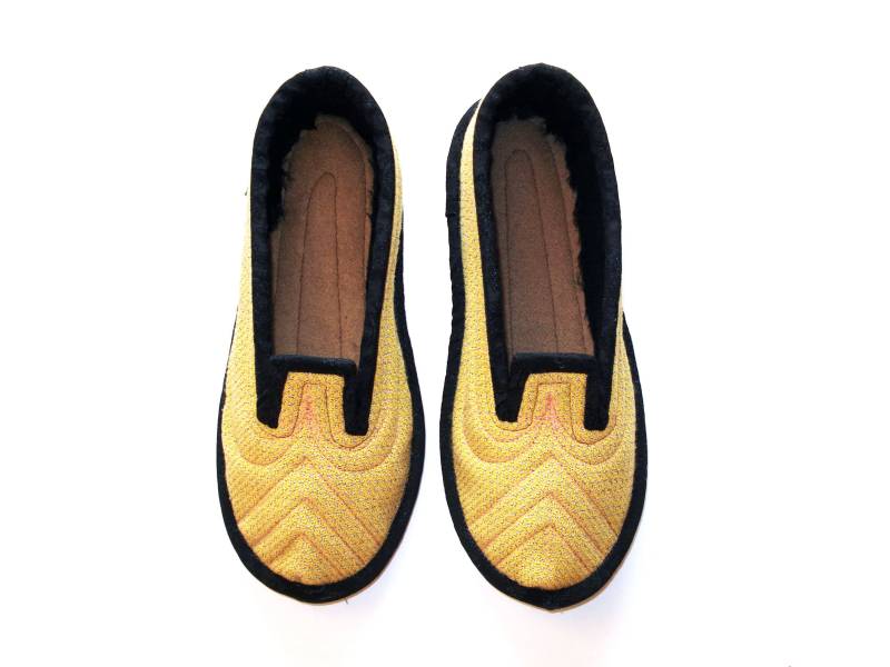 Gelbe Damen Wolle Hausschuhe, Dicke Hausschuhe Frauen, Schuhe Mit Weicher Sohle, Bequeme Erwachsene Geschenk Für Frauen Gelbe Damen Wolle Hausschuhe, Dicke Hausschuhe Frauen, Schuhe Mit Weicher Sohle, Bequeme Erwachsene Geschenk Für Frauen von MadeByTinna