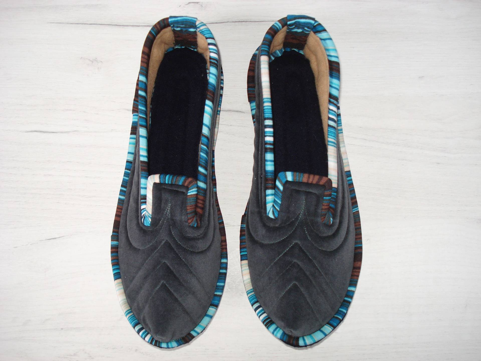 Samt Frauen Hausschuhe, Wolle Hausschuhe Für Frauen, Erwachsene Home Schuhe, Warme Weiche Sohle von MadeByTinna