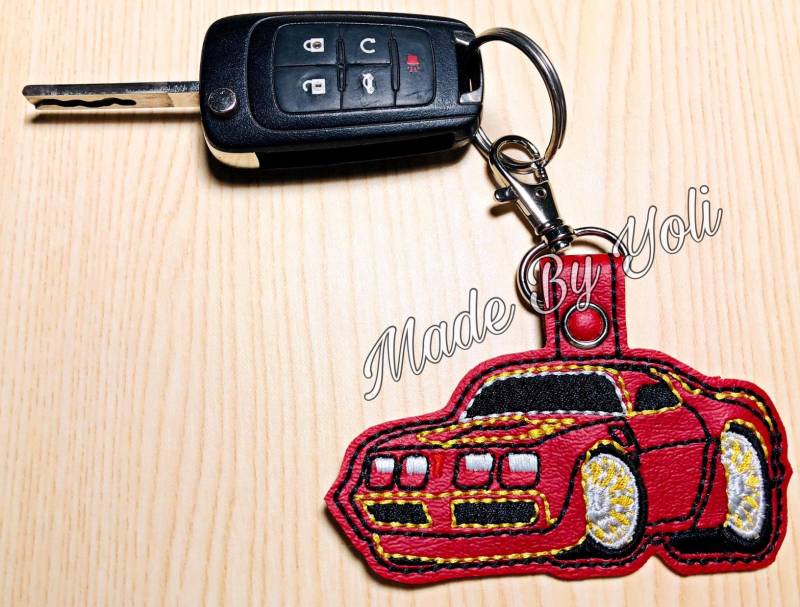 1981 T Am Schlüsselanhänger 1981 T Am Schlüsselanhänger von MadeByYoli