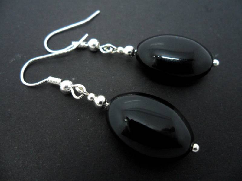 Ein Paar Ziemlich Ovalen Schwarzen Onyx Perle Silber Vergoldet Dangly Ohrringe Ein Paar Ziemlich Ovalen Schwarzen Onyx Perle Silber Vergoldet Dangly Ohrringe von MadeInEngland63