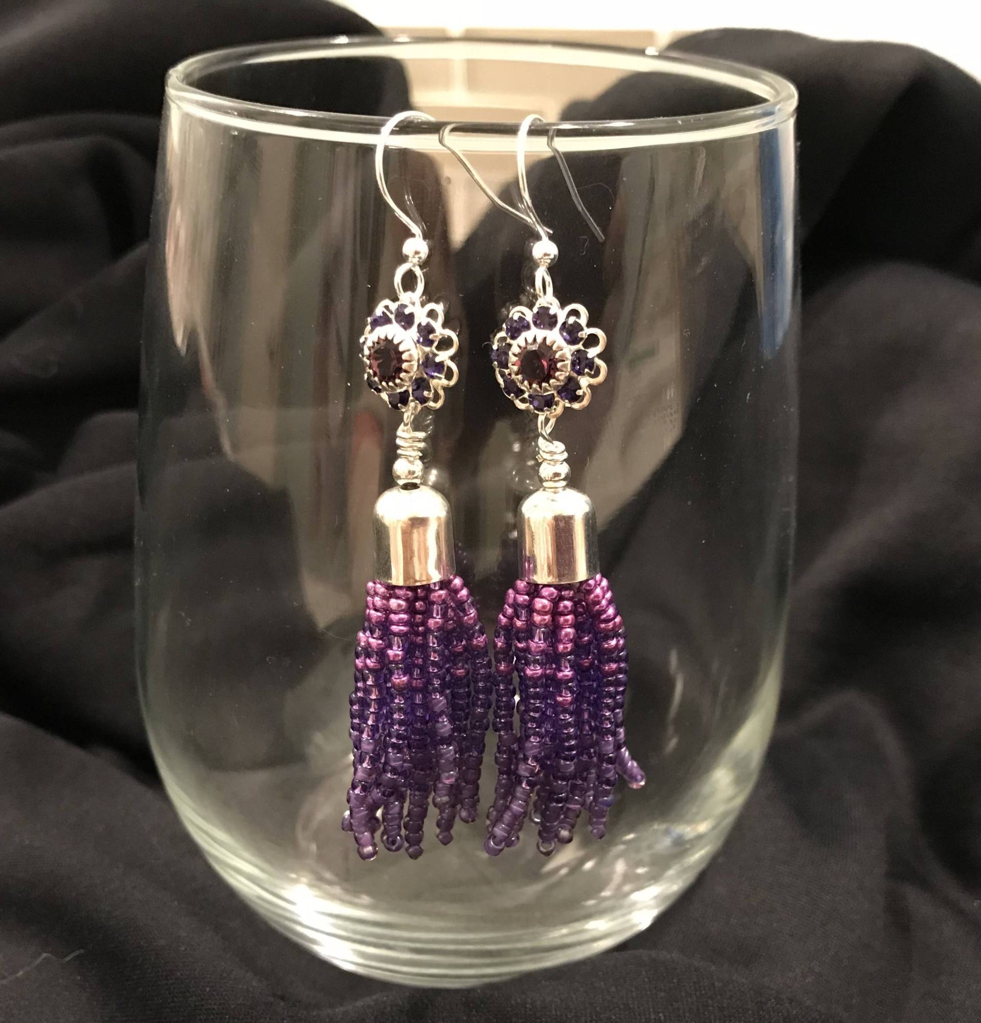 Multicolor Lila Rosa Ombré & Silber Samen Perle Quaste Drop Statement Perlen Schmuck Ohrringe Mit Swarovski-Kristall von MadeMarianJewelry