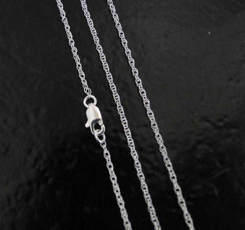 32 Zoll - Sterling Silber 1, 3 Mm Seil Kette Mit Verschluss Benutzerdefinierte Längen Erhältlich, C62 32 Zoll - Sterling Silber 1, 3 Mm Seil Kette Mit Verschluss Benutzerdefinierte Längen Erhältlich, C62 von MadeOfMetal