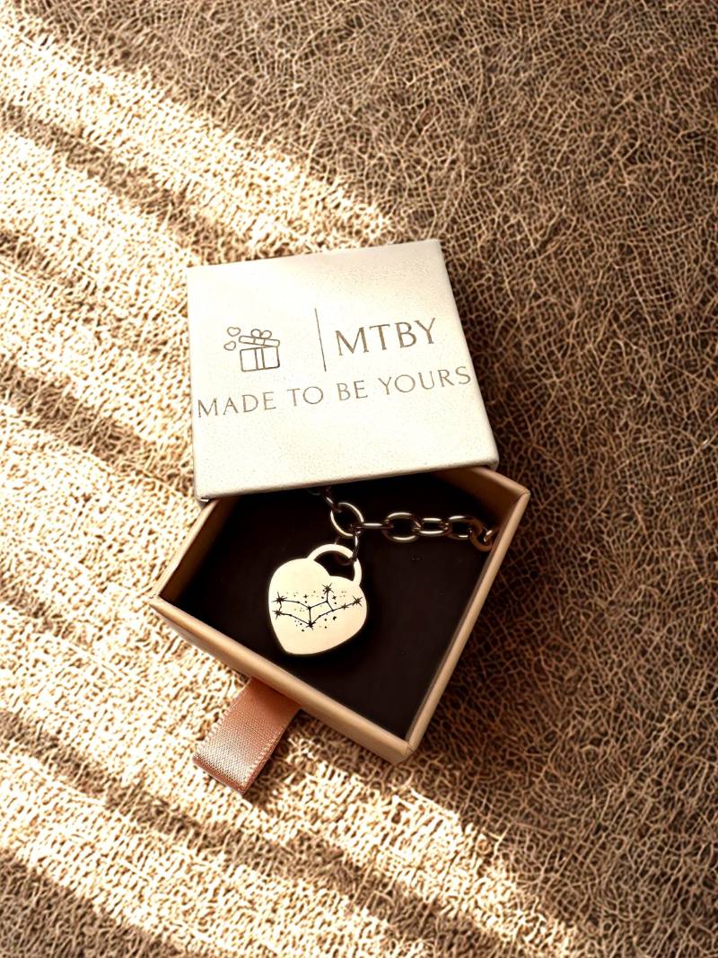 Benutzerdefiniertes Personalisiertes Herz Armband Graviert Mit Name Symbol, Gravur, Geschenk Für Mama Freundin, Schmuck Frauen von MadeToBeYours2025