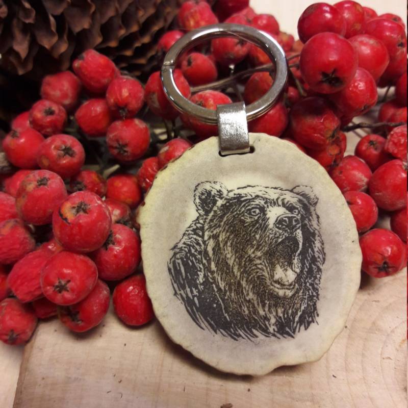Grizzlybär Schlüsselanhänger Mit Gravur Hirsch Horn Tier von MadeWithLoveByAleksi