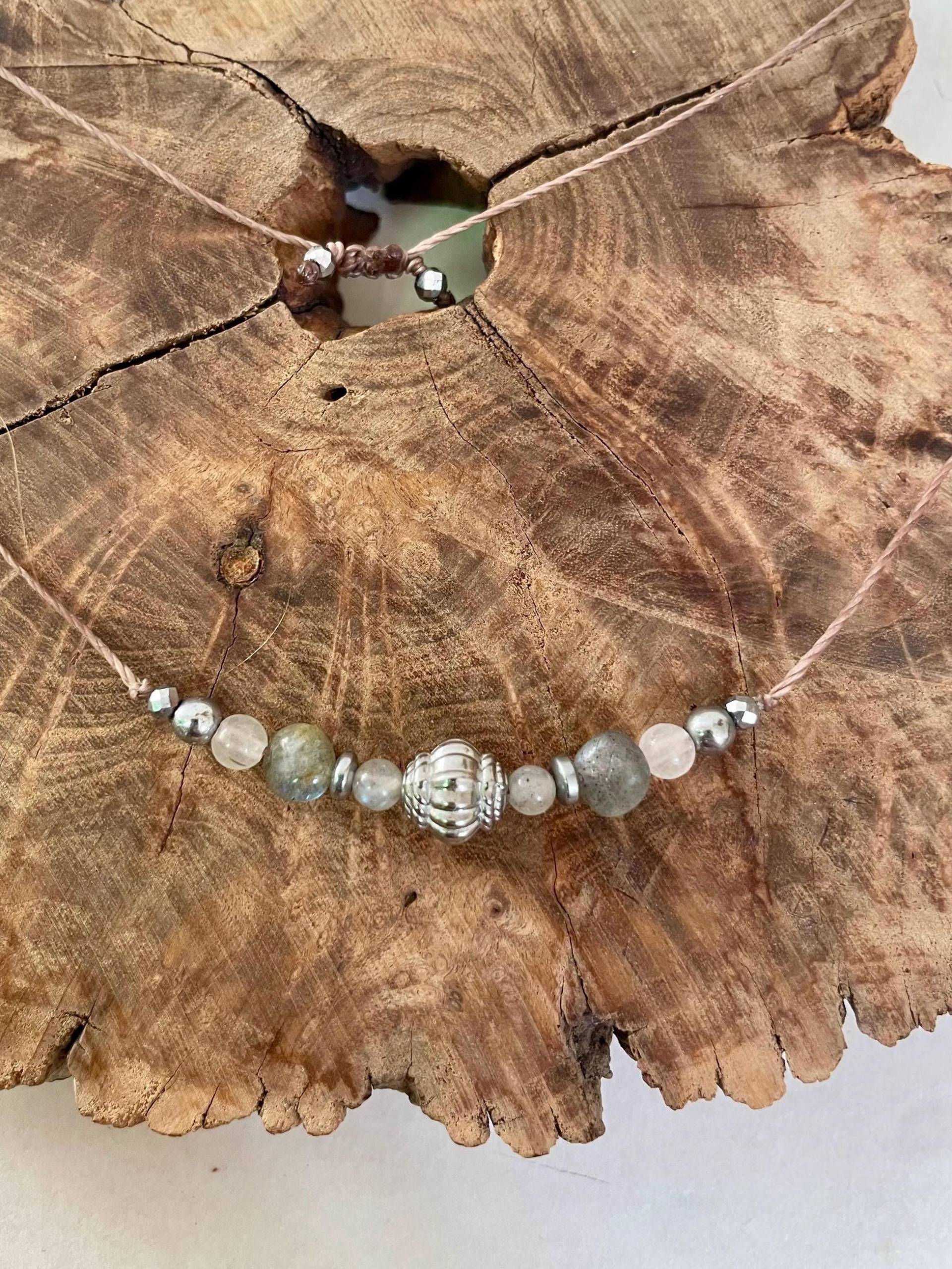 Aurora Halskette - Boho Silberkette Mit Labradorit & Hämatit Perlen Unisex Schmuck, Handgemacht, Perfektes Geschenk Edelstahl von MadebyAnnaJewelry