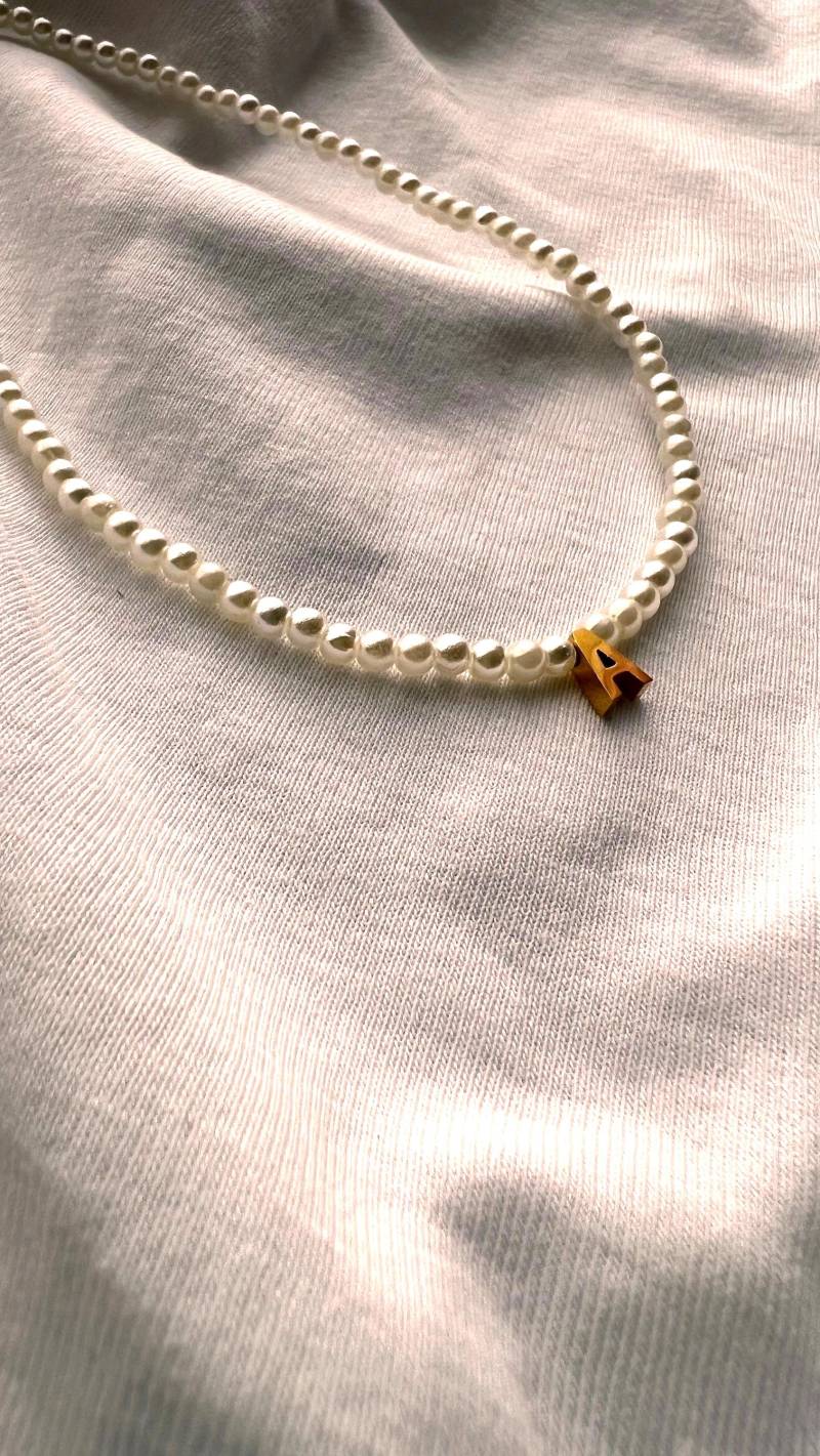 Perlenkette Mit Initialen von MadebyClairDeLune