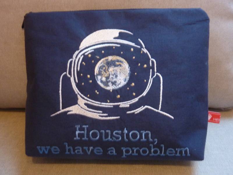 Kosmetiktasche Houston We Have A Problem Nasa Weltraum Astronaut von MadebyHeidiRohrmoser