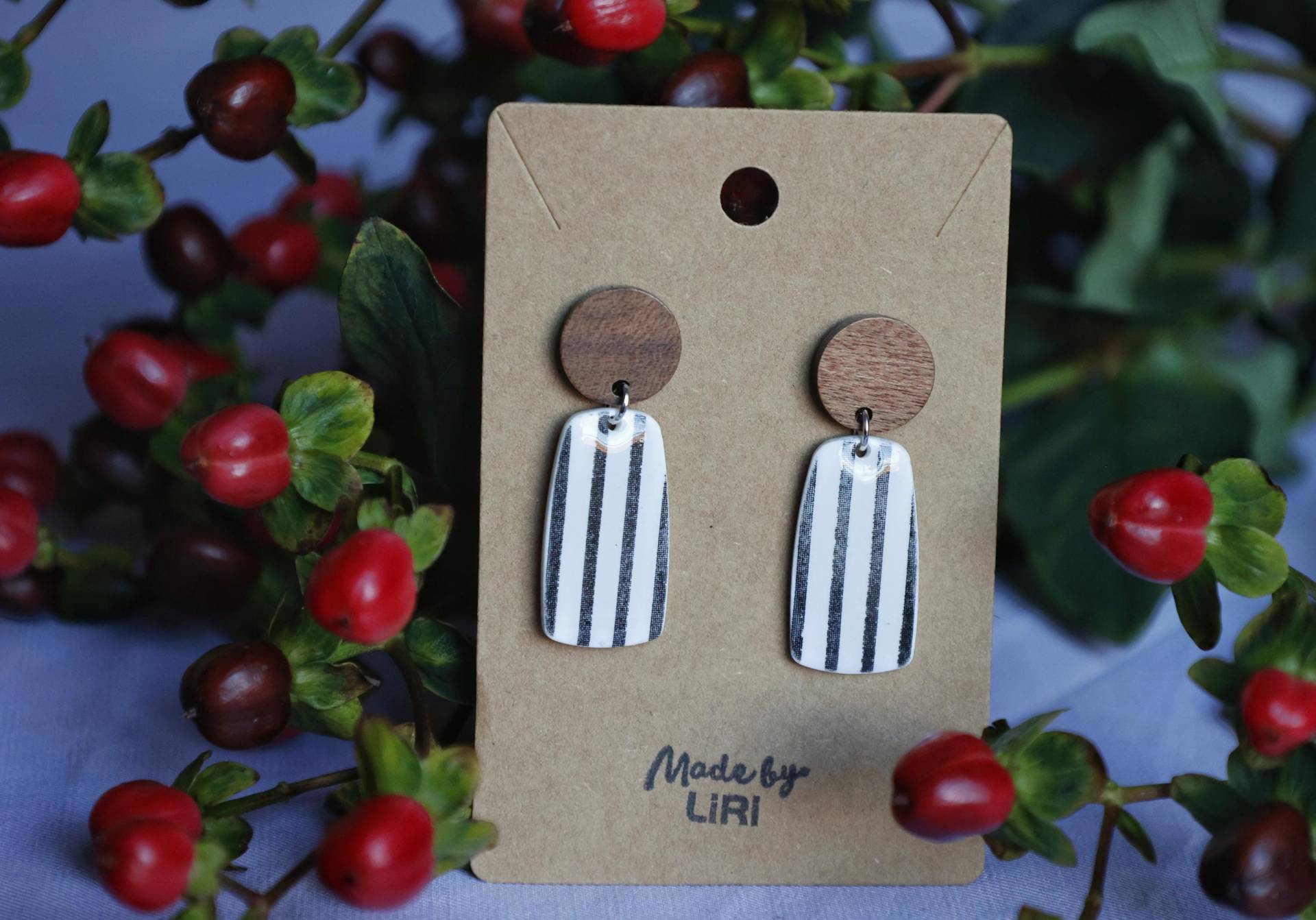 Ohrringe Lang Streifen Weiß/Schwarz Mit Holz | 925 Sterling Silber von MadebyLiri