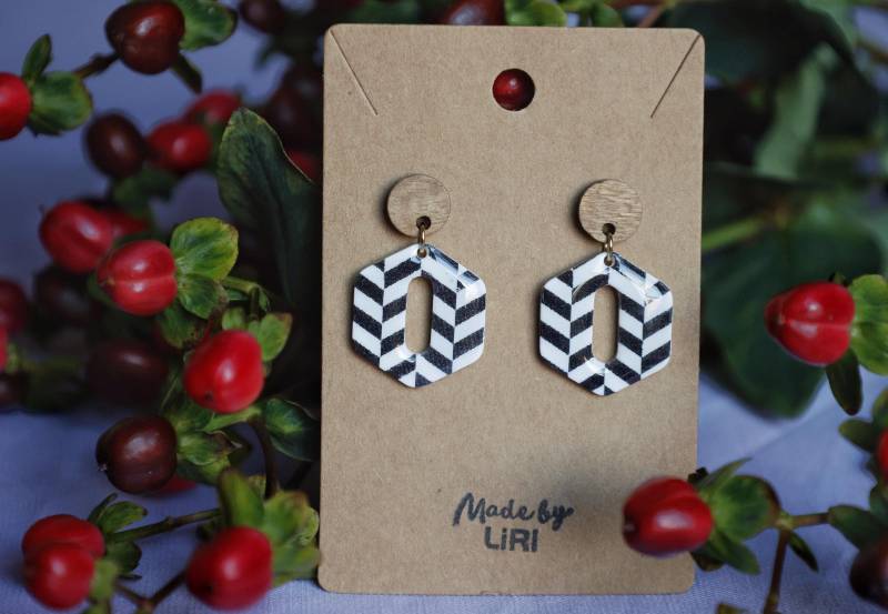 Ohrringe Raute Zickzack Schwarz/Weiß Mit Holz | 925Er Sterling Silber von MadebyLiri