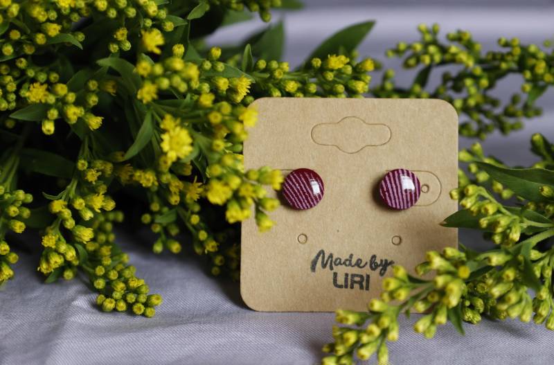 Ohrstecker Rund Klein Bordeaux-Rot Mit Streifen | 925 Sterling Silber Ohrstecker Rund Klein Bordeaux-Rot Mit Streifen | 925 Sterling Silber von MadebyLiri