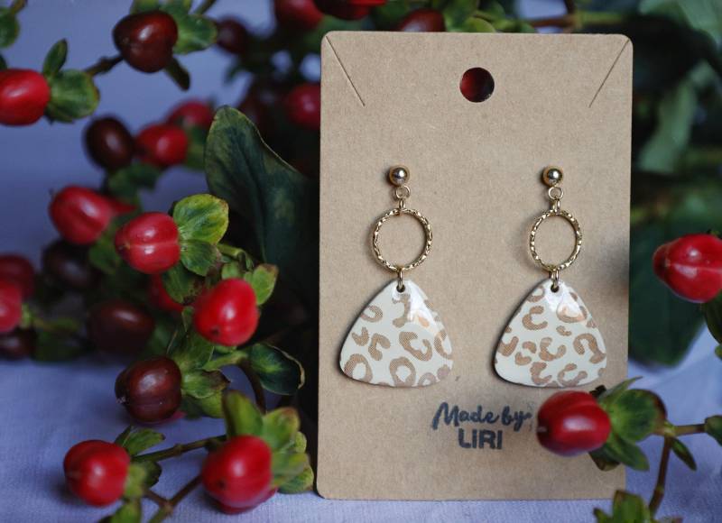 statement-Ohrringe Dreieck Leo Mit Gold statement-Ohrringe Dreieck Leo Mit Gold von MadebyLiri