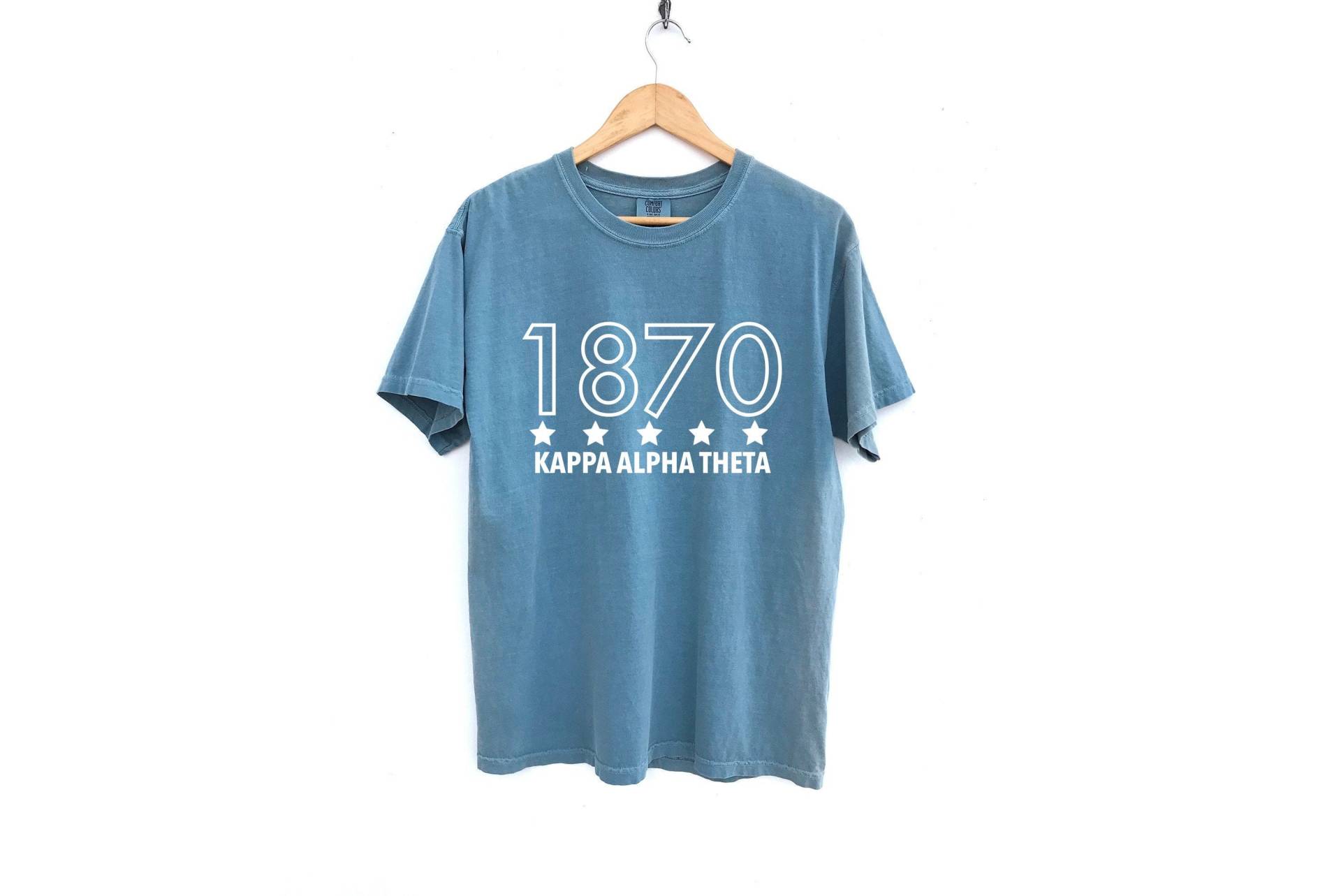 Kappa Alpha Theta 1960Er Jahre Konturiertes Sororitätsshirt , Komfortfarben Mehr Farben Verfügbar von MadebyMollzShop