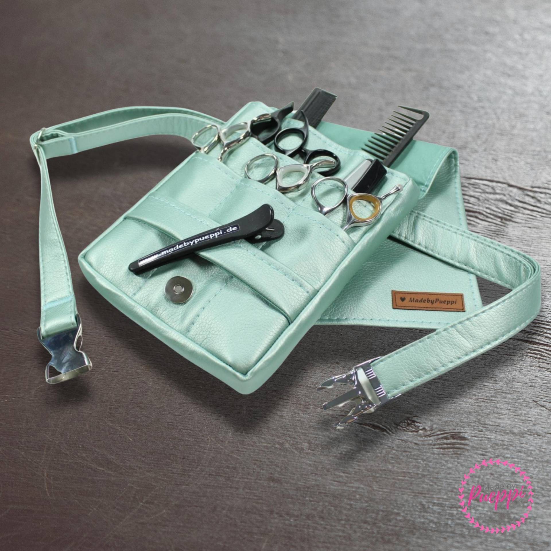 Elegante Kunstleder Friseurtasche Im Design Pure Iceblue Friseurwerkzeugtasche Friseurscherentasche Friseurgürteltasche Friseurgeschenk Elegante Kunstleder Friseurtasche Im Design Pure Iceblue Friseurwerkzeugtasche Friseurscherentasche Friseurgürteltasche Friseurgeschenk von MadebyPueppi