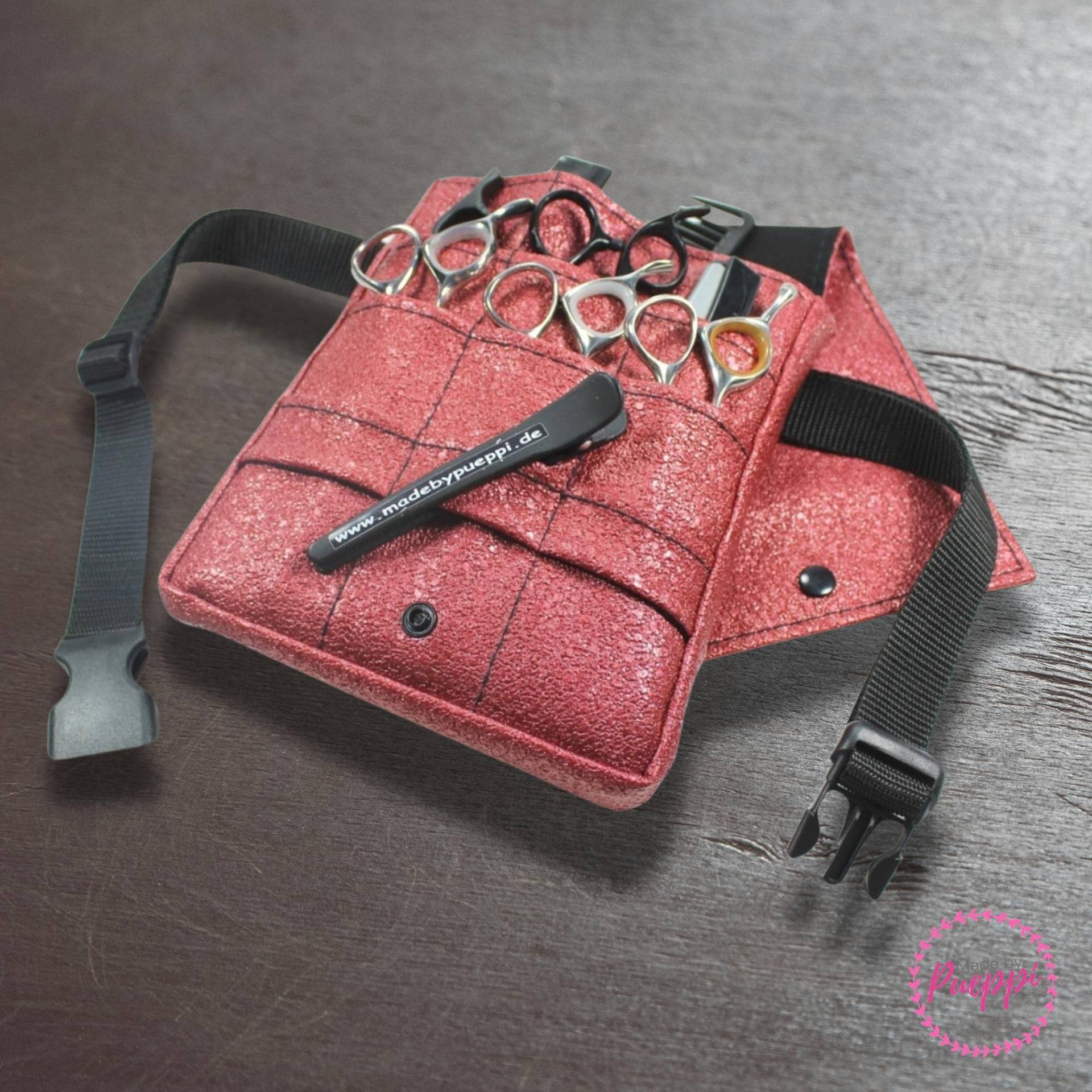 Glitzer Friseurtasche Im Design Shining Matt Red Friseurwerkzeugtasche Friseurscherentasche Friseurgürteltasche Friseurgeschenk von MadebyPueppi