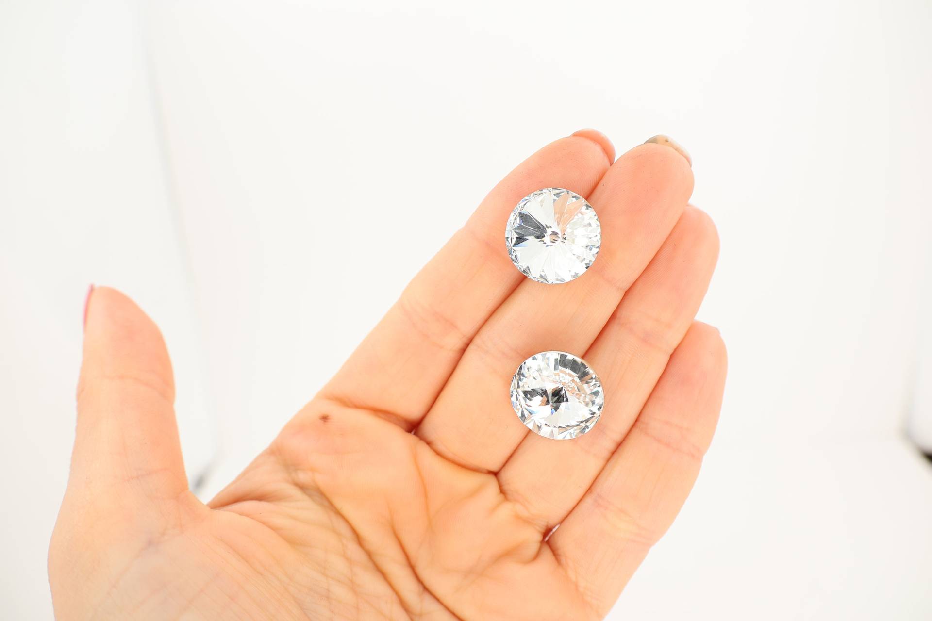 strassohrstecker Rivoli Crystal 16mm strassohrstecker Rivoli Crystal 16mm von Madebymamaria