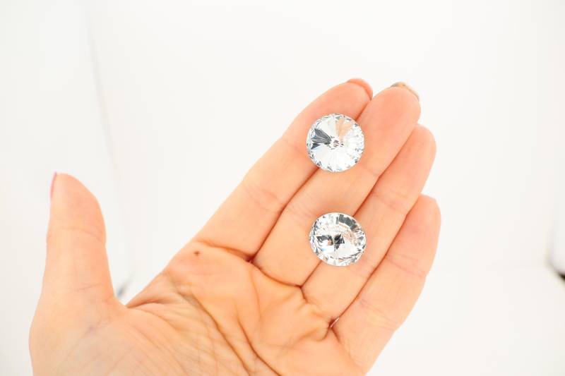 strassohrstecker Rivoli Crystal 16mm strassohrstecker Rivoli Crystal 16mm von Madebymamaria