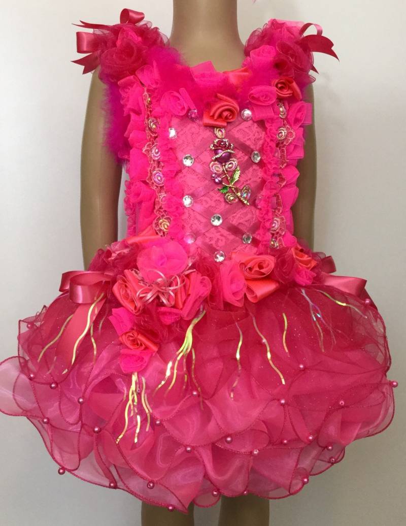 Rosa-Kleiner Kuchen Rosa-Kleiner Kuchen von MadeforGirls