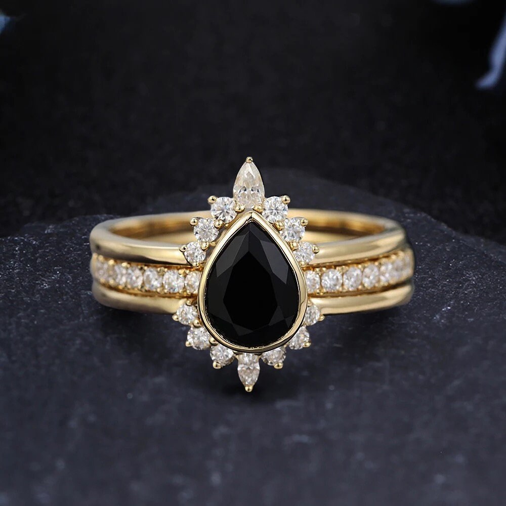 14K Massives Gold 1, 25Ct Pear Cut Natürlicher Schwarzer Onyx Verlobungsring Ehering von MadeforherByYang