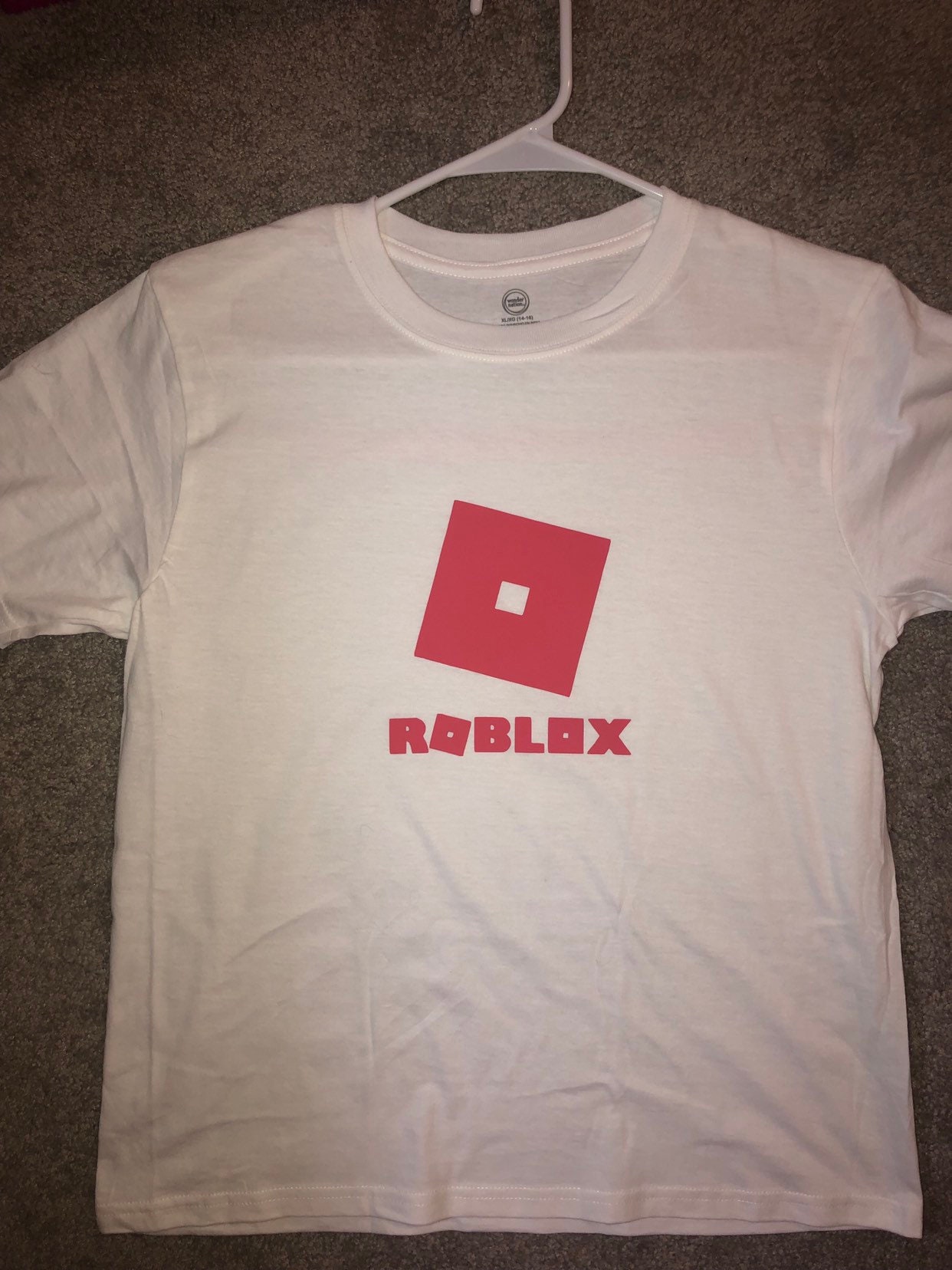 Roblox T-Shirts von MadelynJamesDesigns