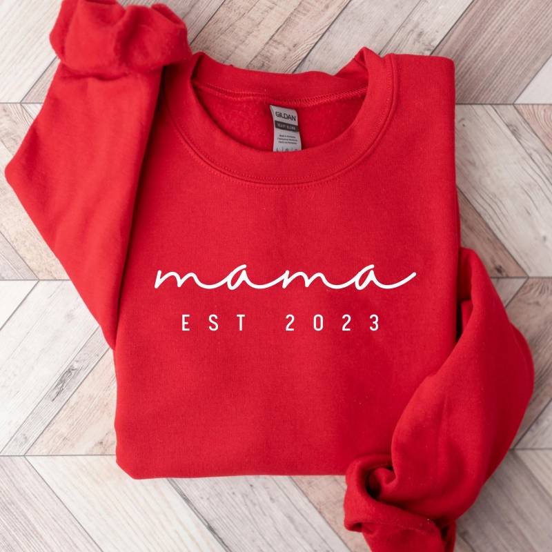 Benutzerdefinierte Mama Est 2023 Sweatshirt Und Hoodie, Benutzerdefiniertes Datum Sweatshirt, Muttertag, Geschenk Für Mama, Schwangerschaft von MademoiselleLeCleur