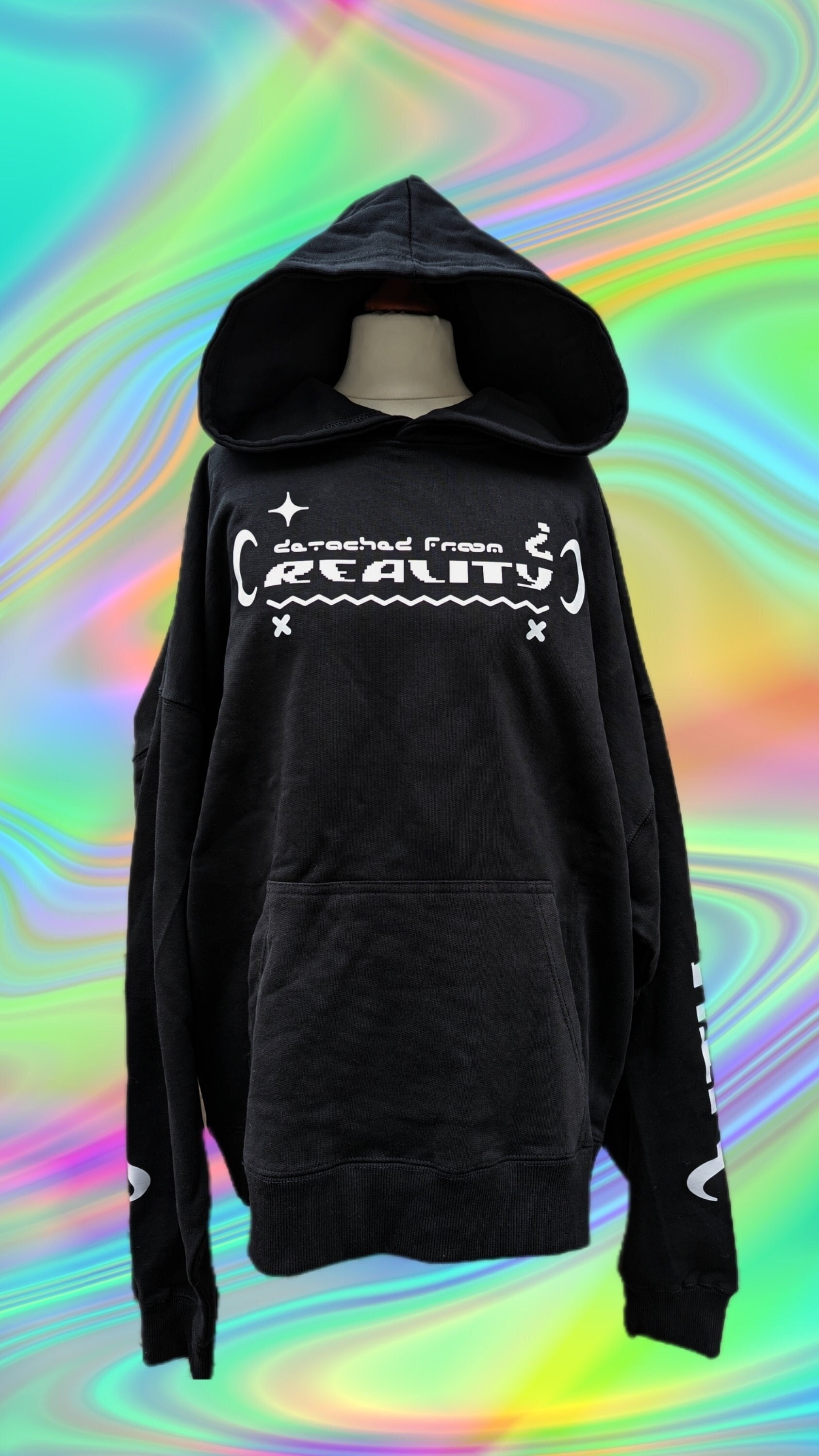 Losgelöst Von Der Realität Schriftzug Hoodie von MademoiselleOpossum